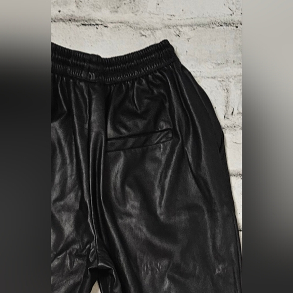 Ci SONO Faux Leather Jogger Pants - Picture 6 of 7